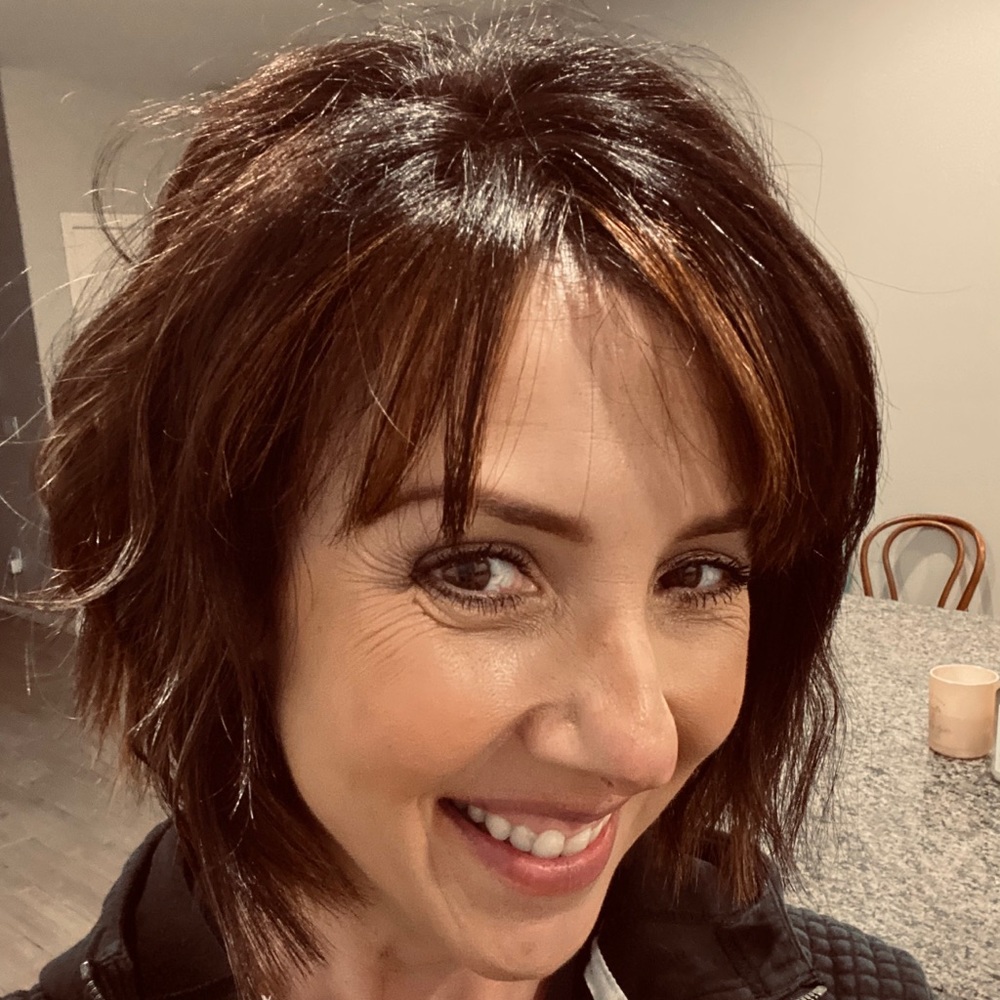 Meet your Posher, Lisa